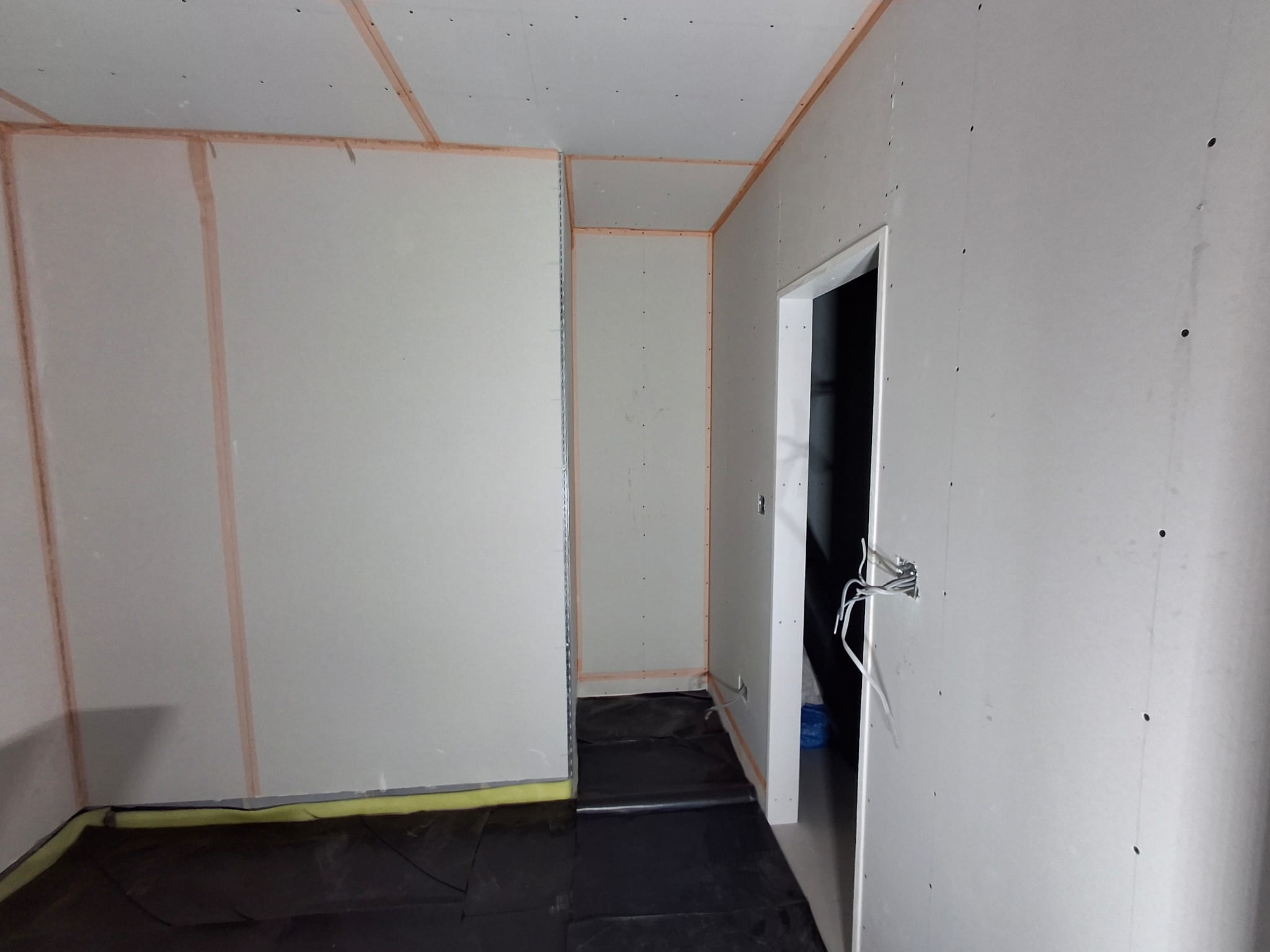 Plasterboard / Dot & Dab project photo 12